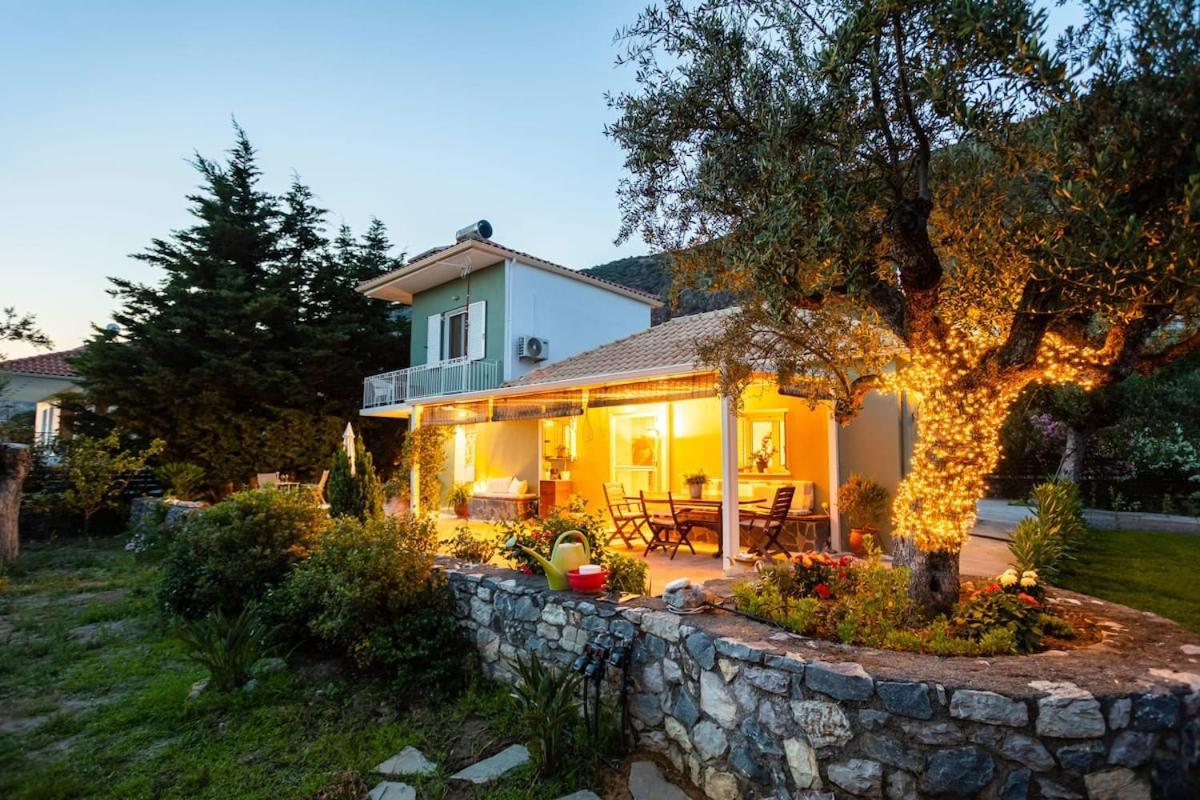 The Secret Garden At Villa Georgia Kalamata Exterior foto